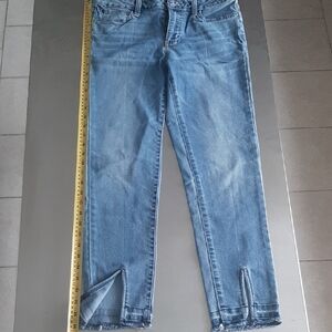 ANA Ankle Cropped Jeans with Hem Slit